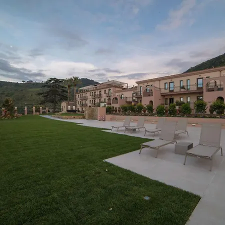 Hotell Western Terre Di Eolo 4*