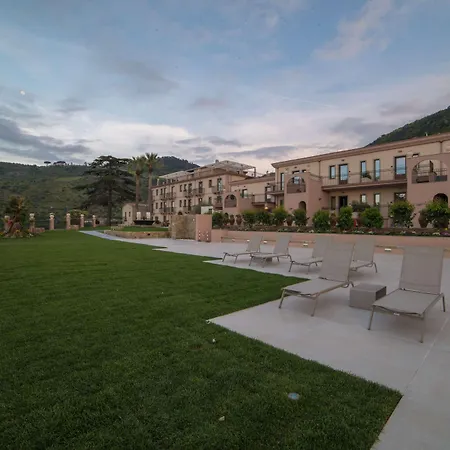 Hotel Western Terre Di Eolo 4*