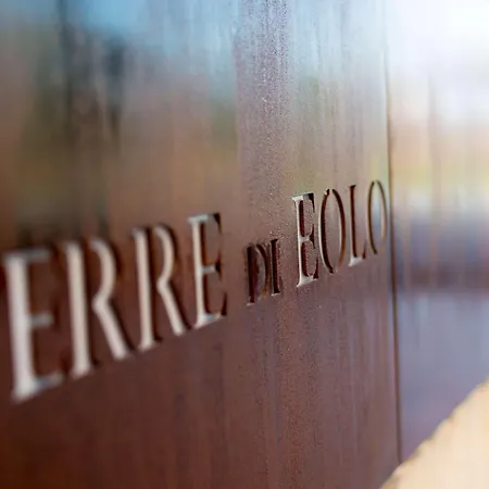 Hotel Western Terre Di Eolo 4*