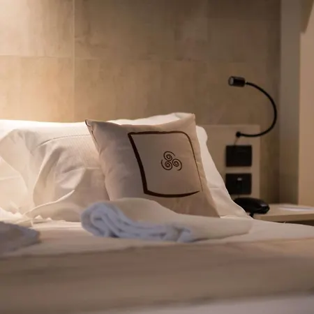 Hotel Western Terre Di Eolo 4*