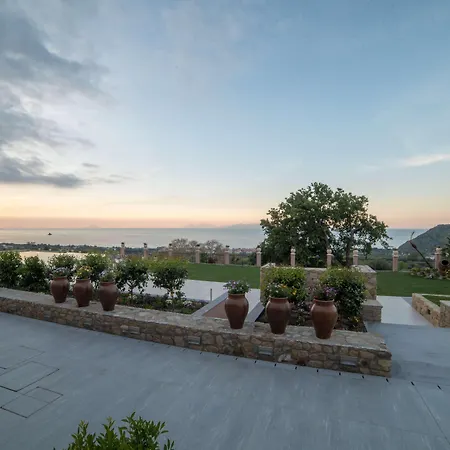Hotel Western Terre Di Eolo 4*